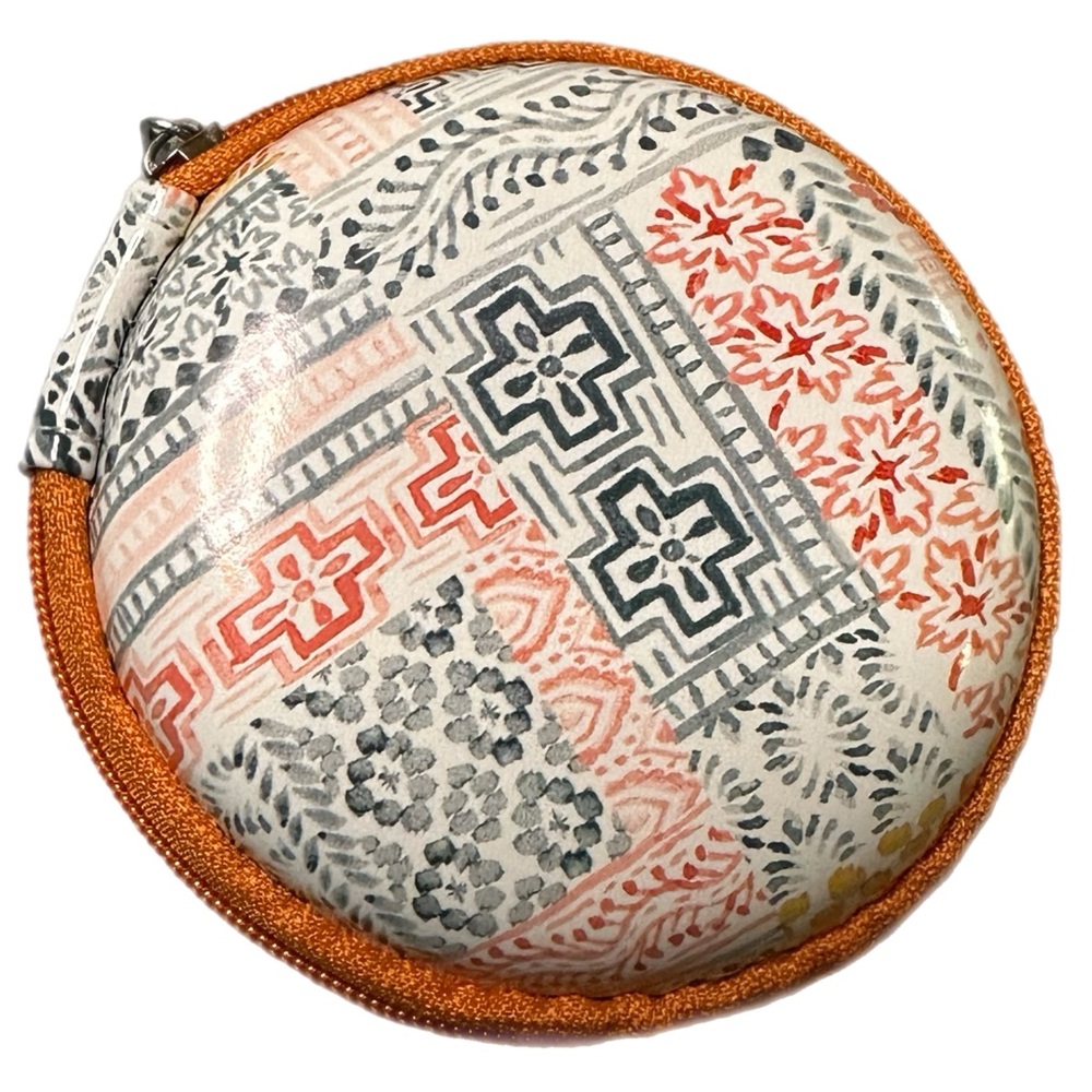 Ear bud pod case, keep things safe at the beach and pool! Unique design!